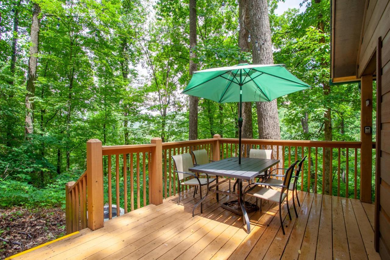 Ravens Hollow Private Pool Hot Tub Games Holiday home