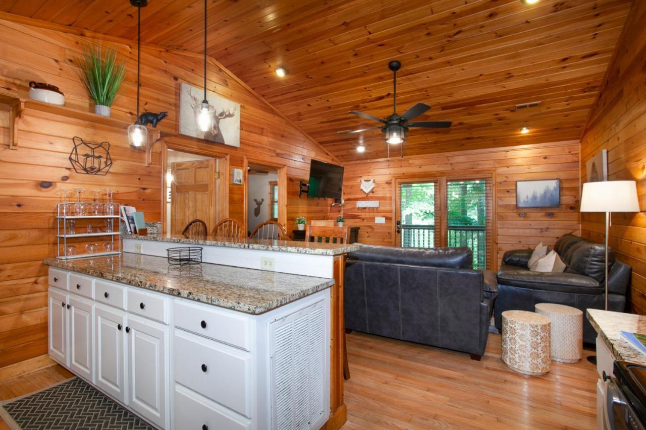 Holiday home Ravens Hollow Private Pool Hot Tub Games