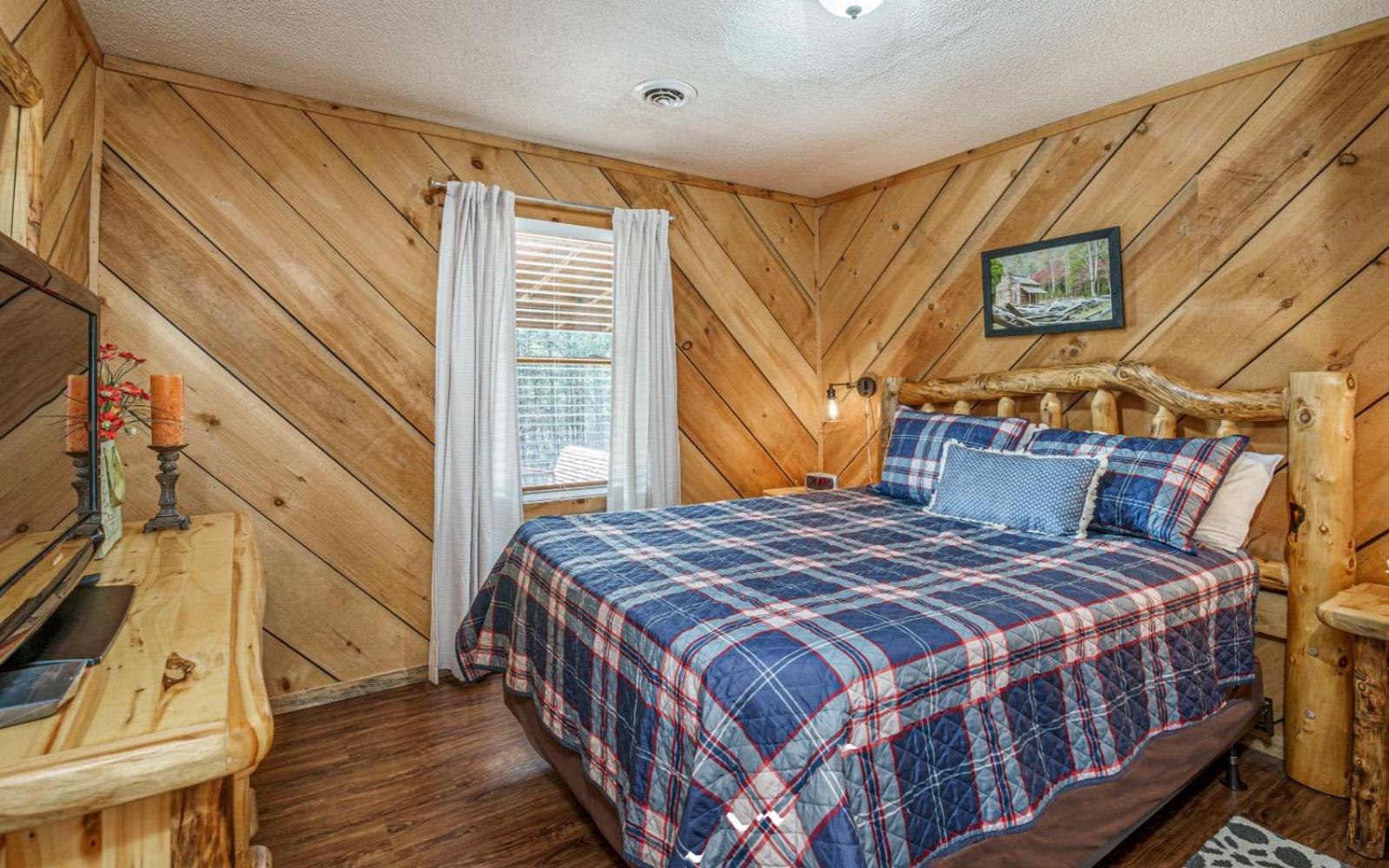 Holiday home Wooded Bliss Hot Tub Single Level With No Steps Rocking Chairs And Wooded Views Pigeon Forge