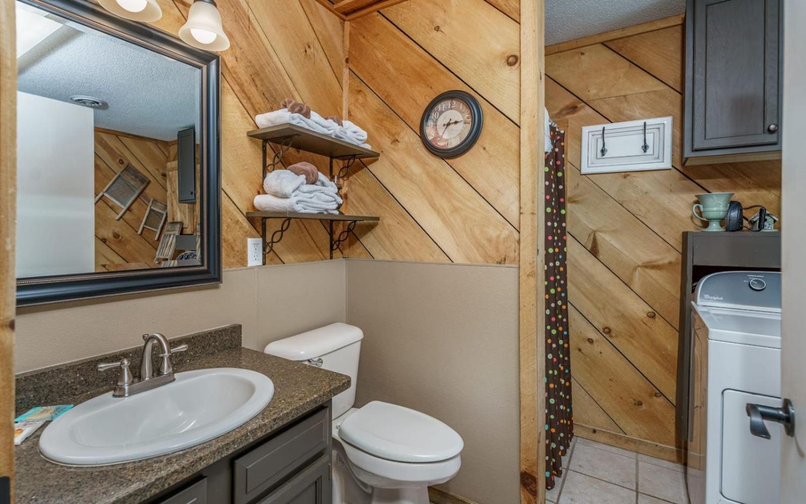 Wooded Bliss Hot Tub Single Level With No Steps Rocking Chairs And Wooded Views Pigeon Forge