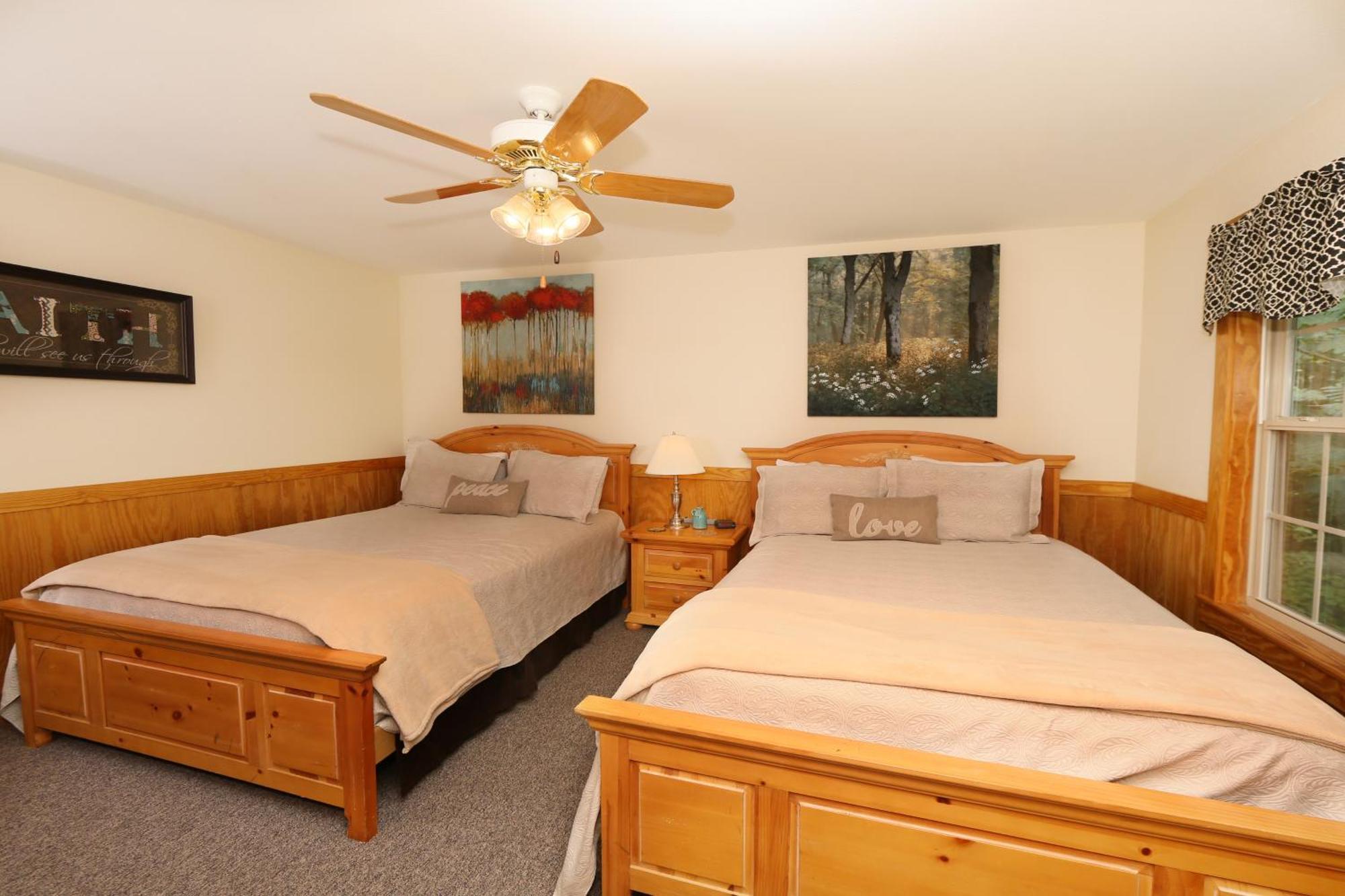 Holly Grove By Eden Crest Chalet