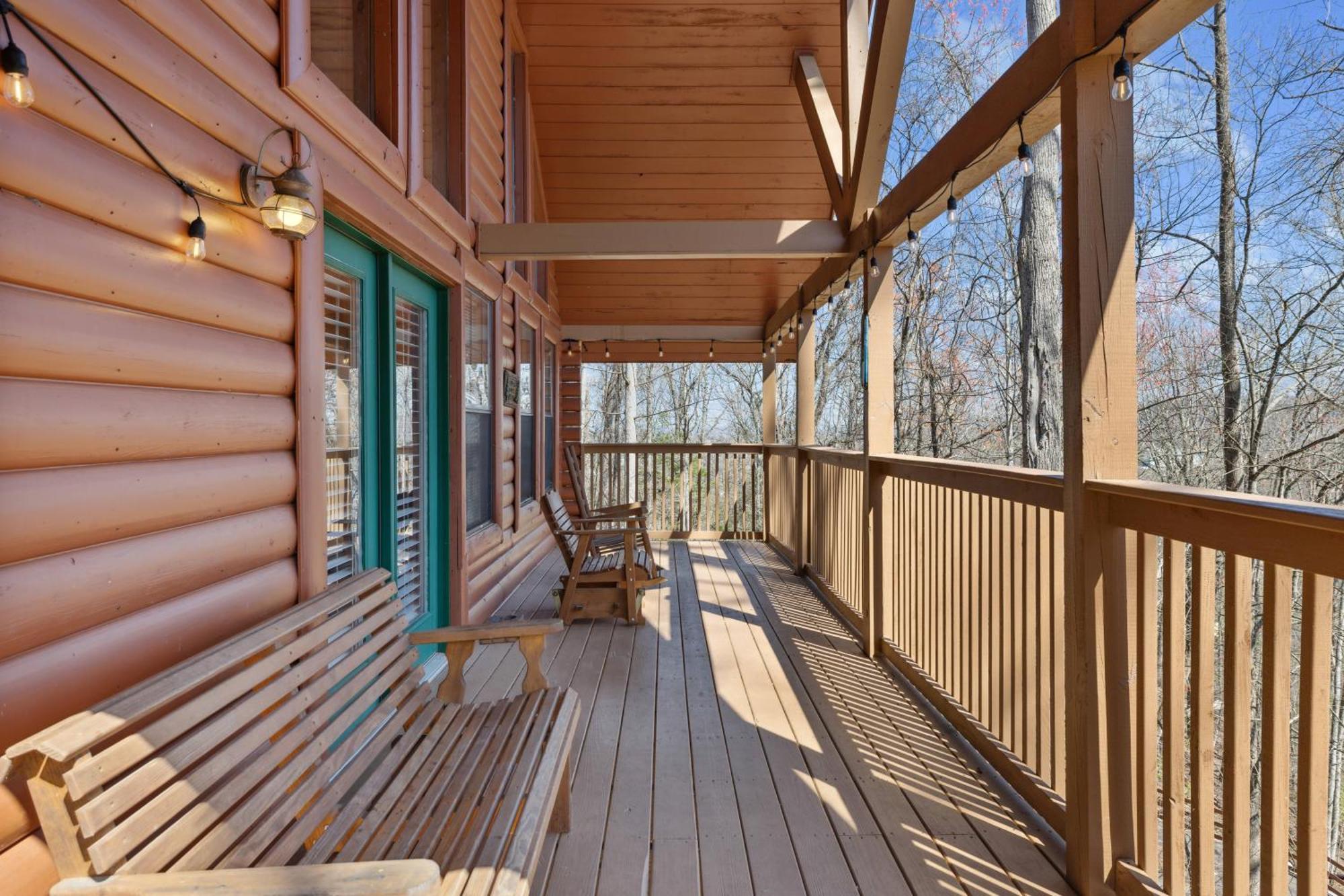 A Tranquility Den #210 Pigeon Forge