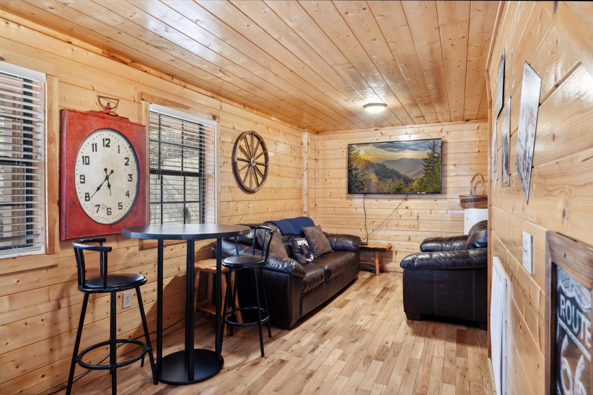 A Tranquility Den #210 Pigeon Forge