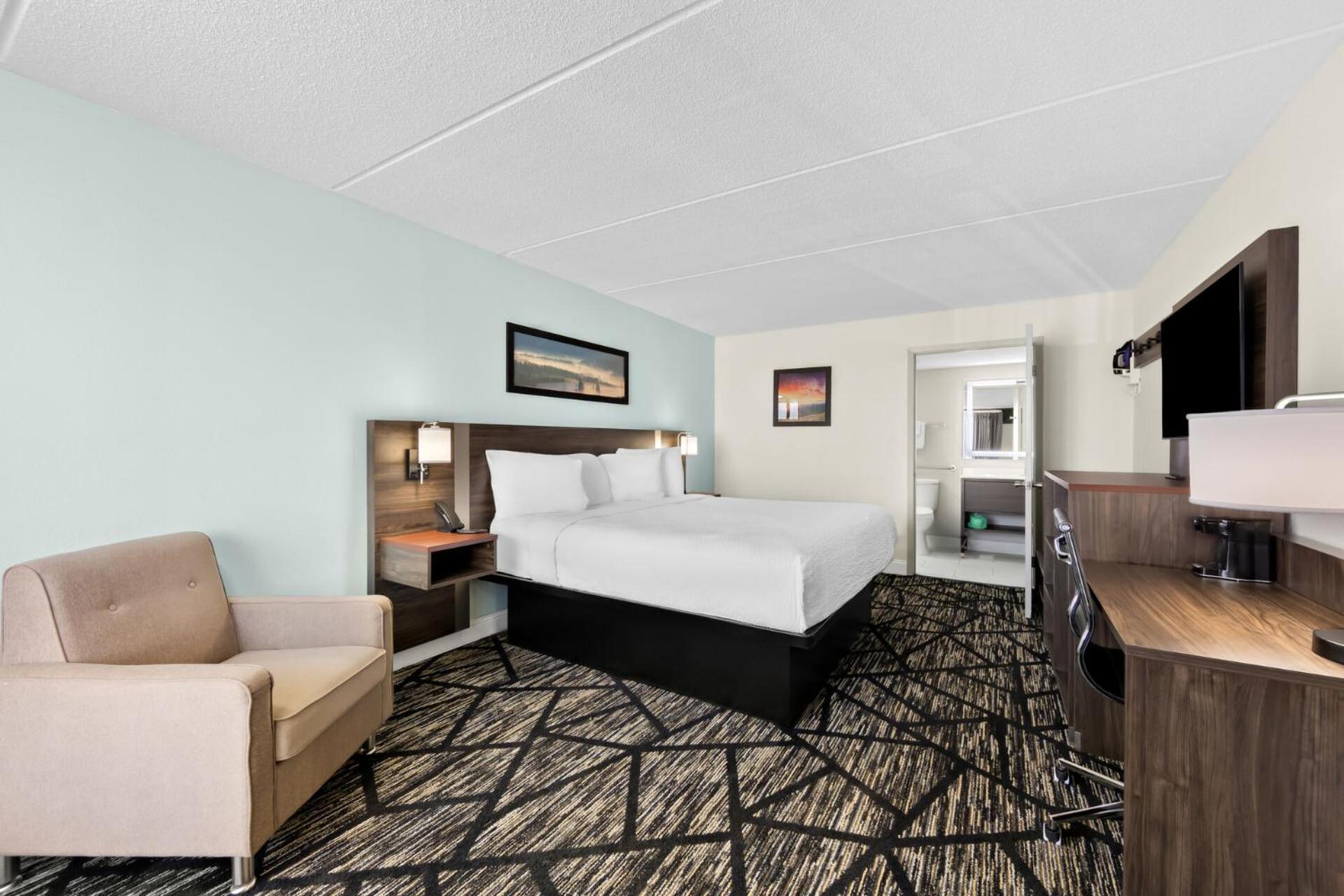 Clarion & Near The Leconte Center Pigeon Forge