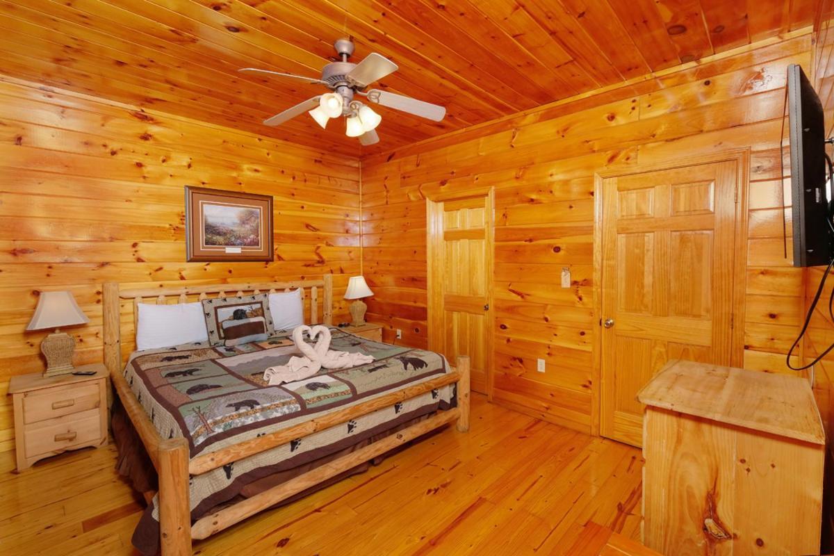 Spacious 5br Sleeps 18 Gameroom Theater Views Free Attraction Tickets Holiday home *