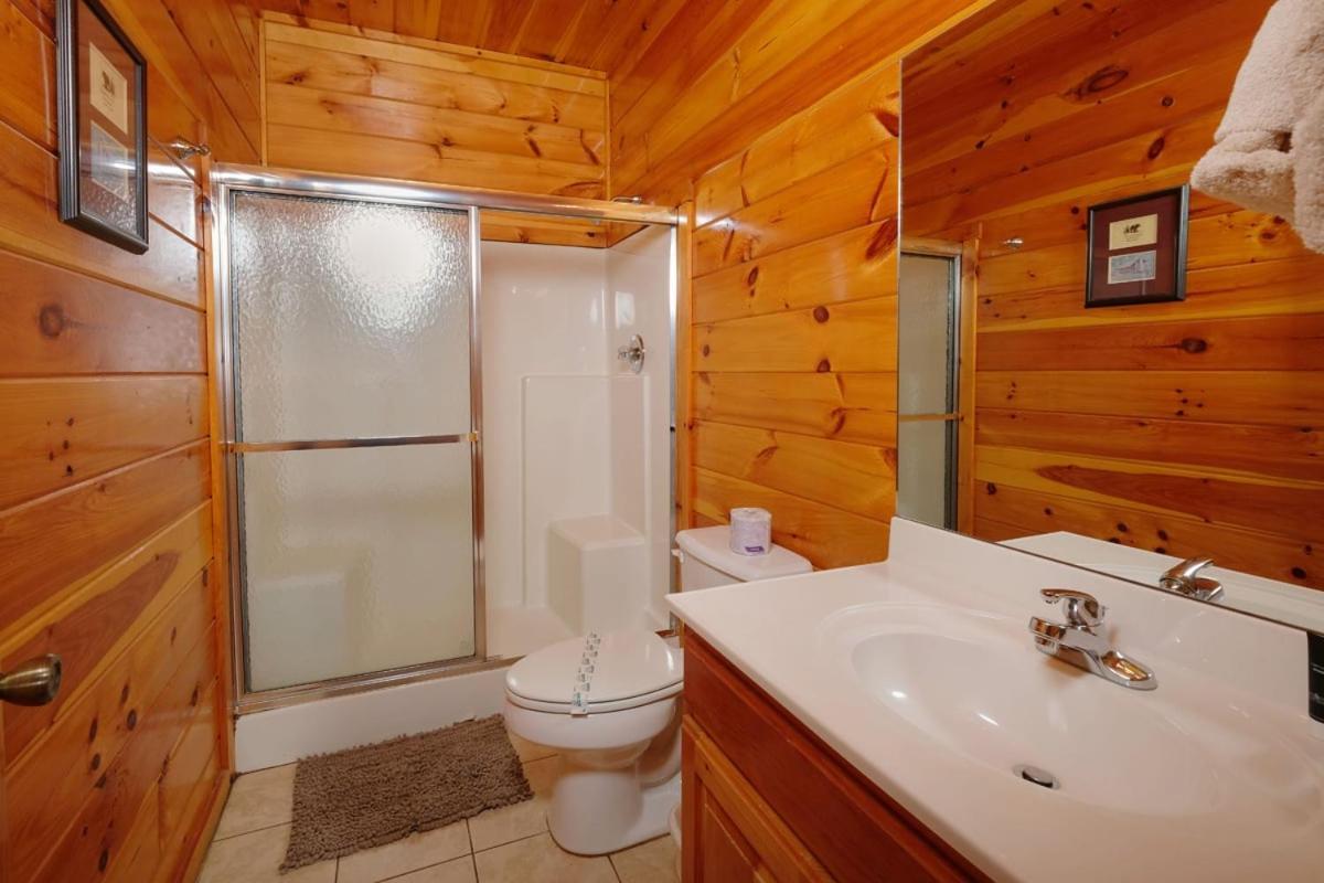Spacious 5br Sleeps 18 Gameroom Theater Views Free Attraction Tickets Holiday home *
