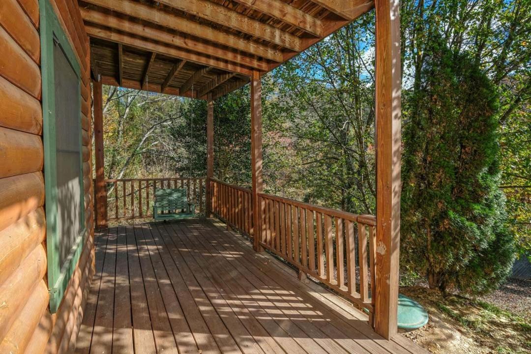 Very Cozy 2br Hot Tub Pool Table Free Attraction Tickets *