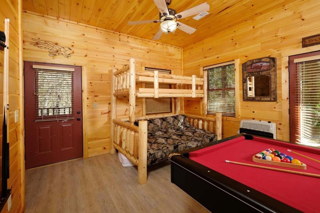 Very Cozy 2br Hot Tub Pool Table Free Attraction Tickets *