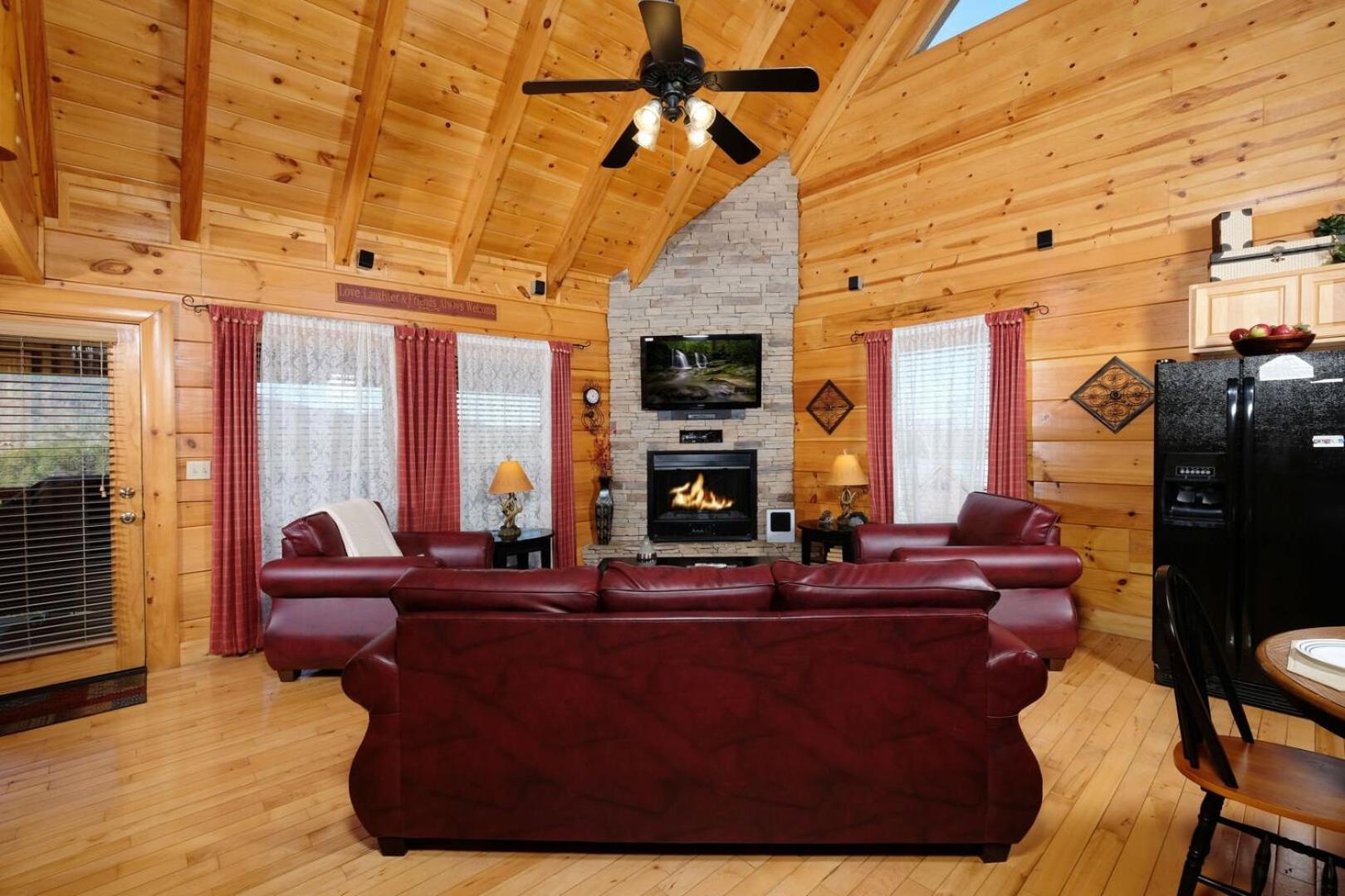 Romantic 1br Unbelievable Views! Hot Tub Pigeon Forge
