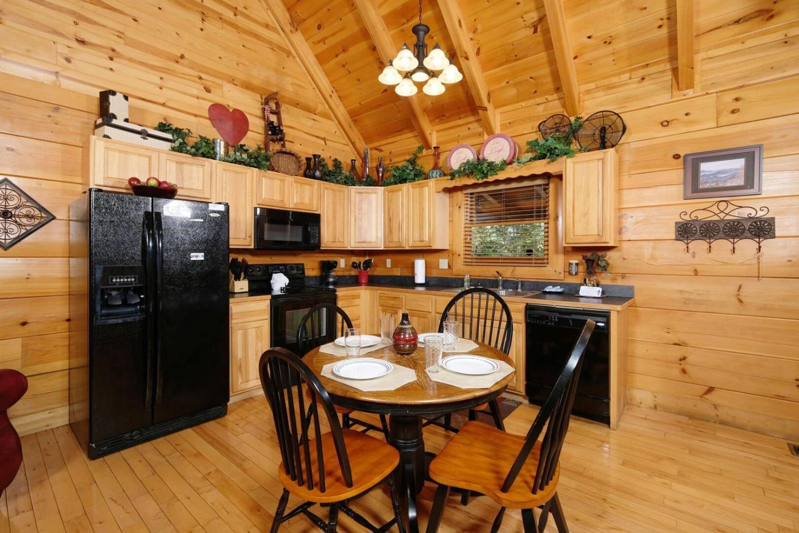 Romantic 1br Unbelievable Views! Hot Tub Holiday home *