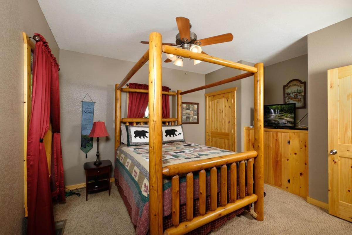 Cozy 2br Just 5 Min To Dollywood Hot Tub Free Attraction Tickets Holiday home *