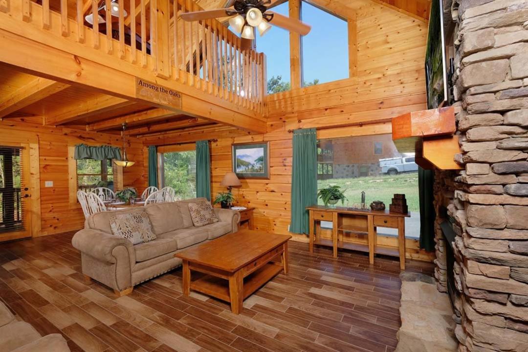 Among The Oaks Holiday home *