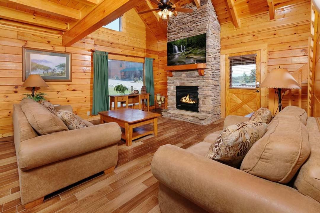 Holiday home Among The Oaks *