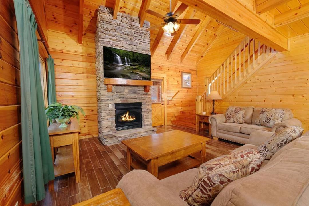 Holiday home Among The Oaks Pigeon Forge