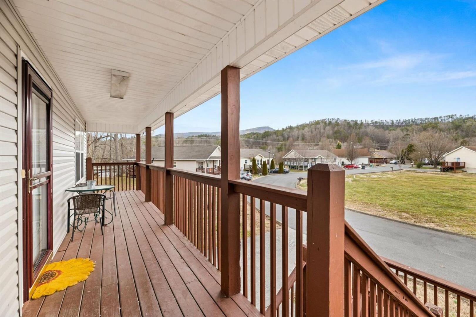 Cozy And Spacious 3br Pool Table Hot Tub Free Attraction Tickets *