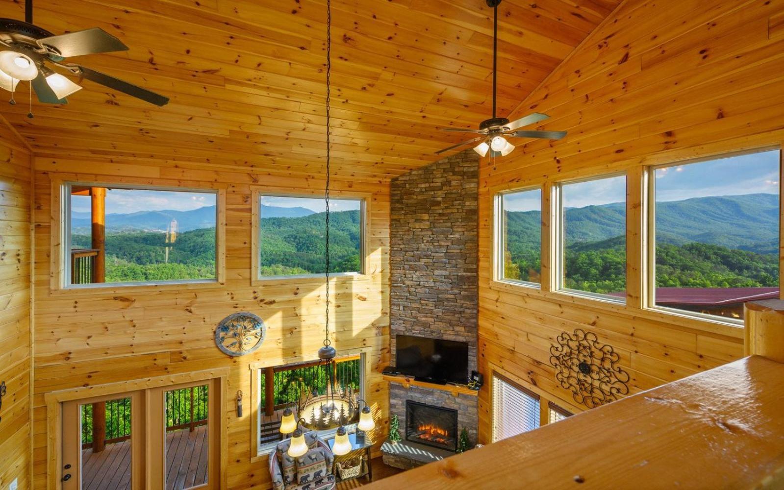 Grand Mountain View