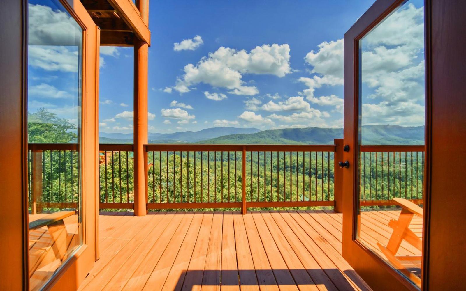 Grand Mountain View * Pigeon Forge