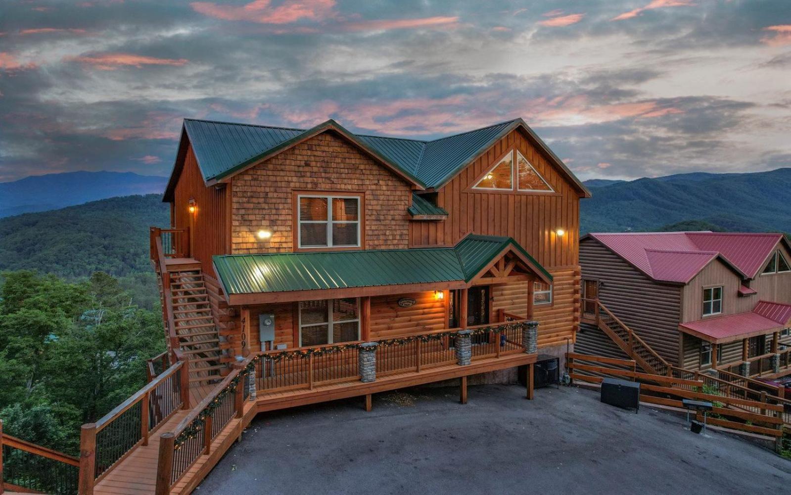 Villa Grand Mountain View Pigeon Forge