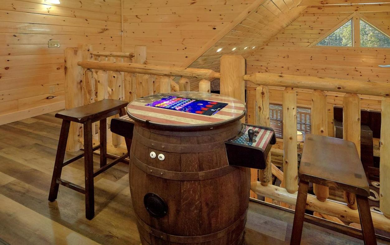 Pf Plunge 4 Bedroom Private Indoor Pool Game Hot Tub Prime Location * Pigeon Forge