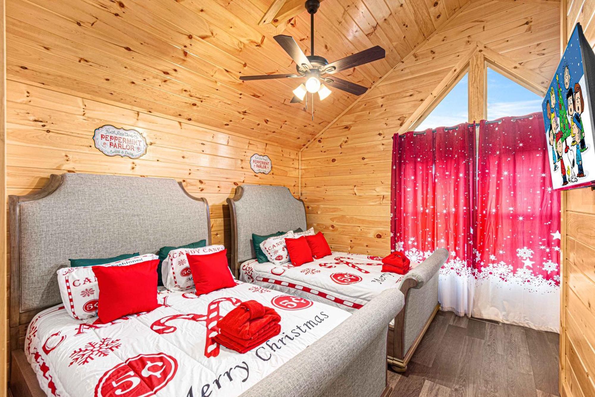 Holiday home Xmascabins By Smokystays- Christmas Themed Year Round! Pigeon Forge