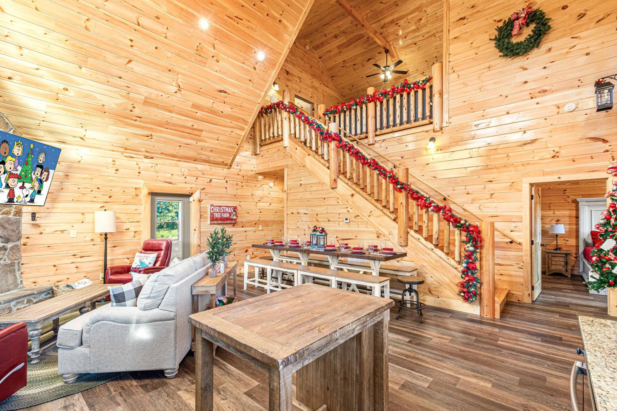 Xmascabins By Smokystays- Christmas Themed Year Round! Holiday home