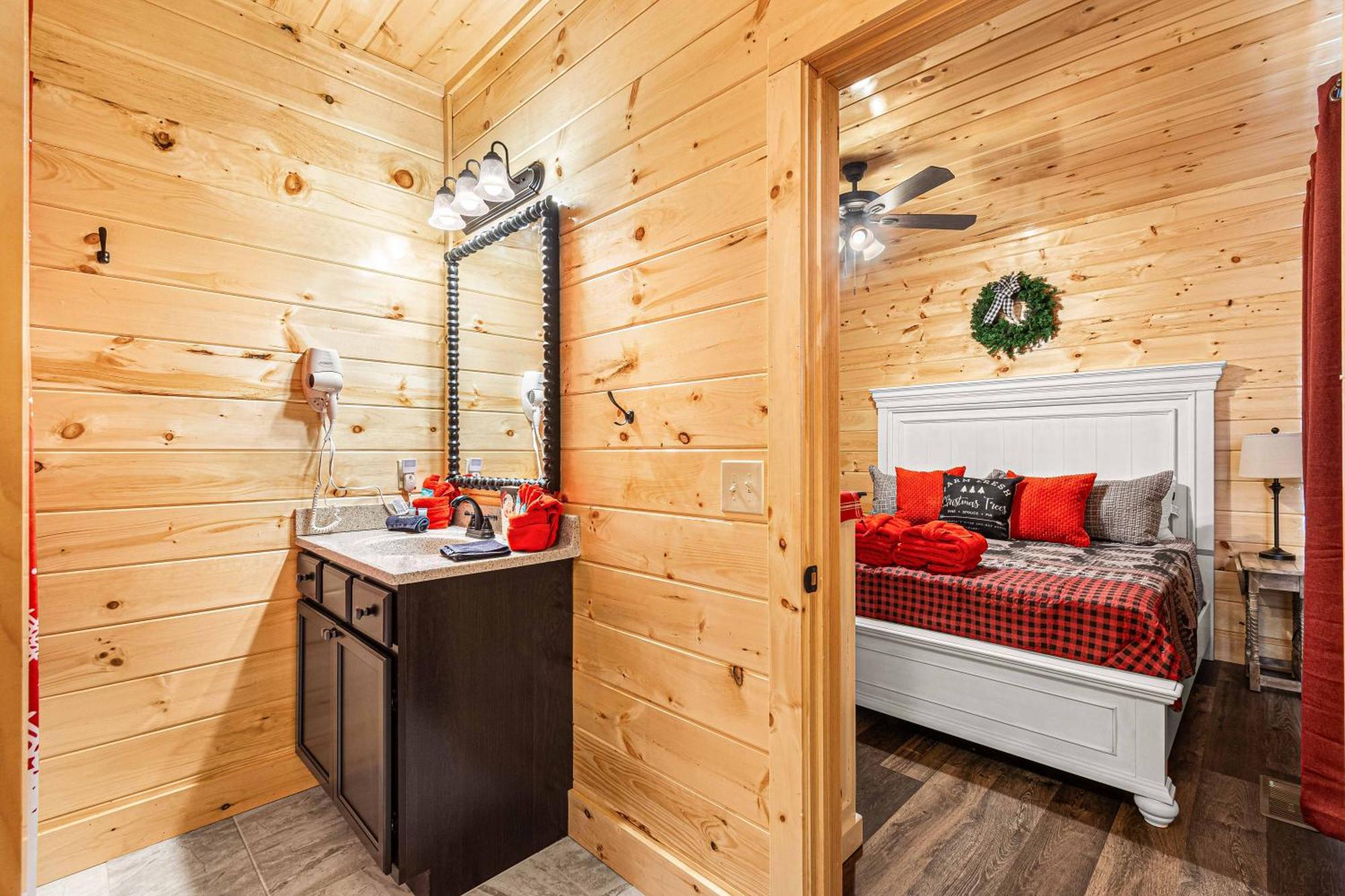 Xmascabins By Smokystays- Christmas Themed Year Round! Pigeon Forge