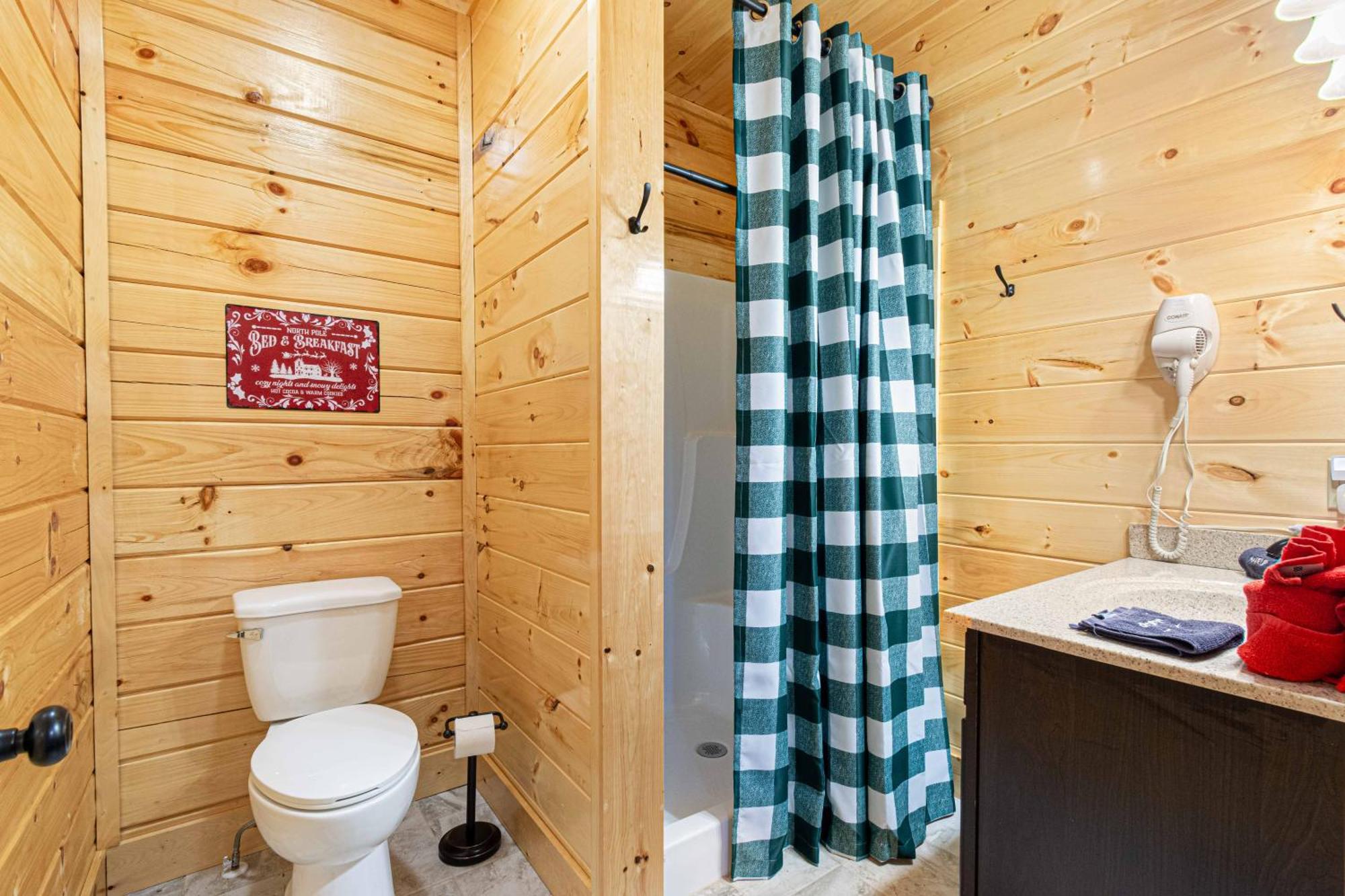 Xmascabins By Smokystays- Christmas Themed Year Round! Holiday home Pigeon Forge