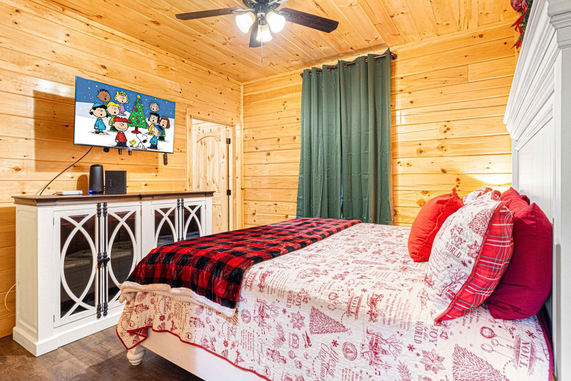 Holiday home Xmascabins By Smokystays- Christmas Themed Year Round!