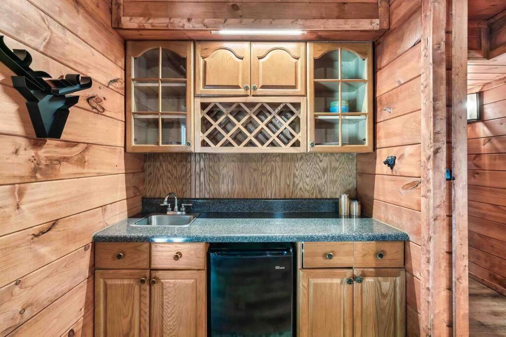 Mountain Views,king Beds, Pet Friendly, Private Retreat *