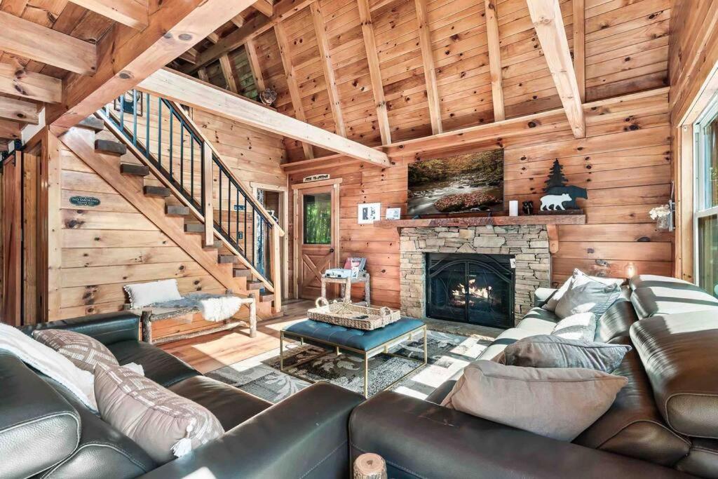 Holiday home Mountain Views,king Beds, Pet Friendly, Private Retreat *