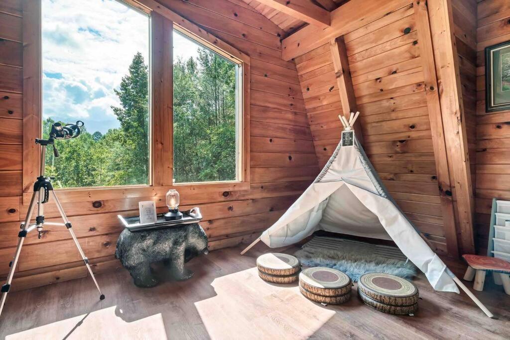 Mountain Views,king Beds, Pet Friendly, Private Retreat * Pigeon Forge