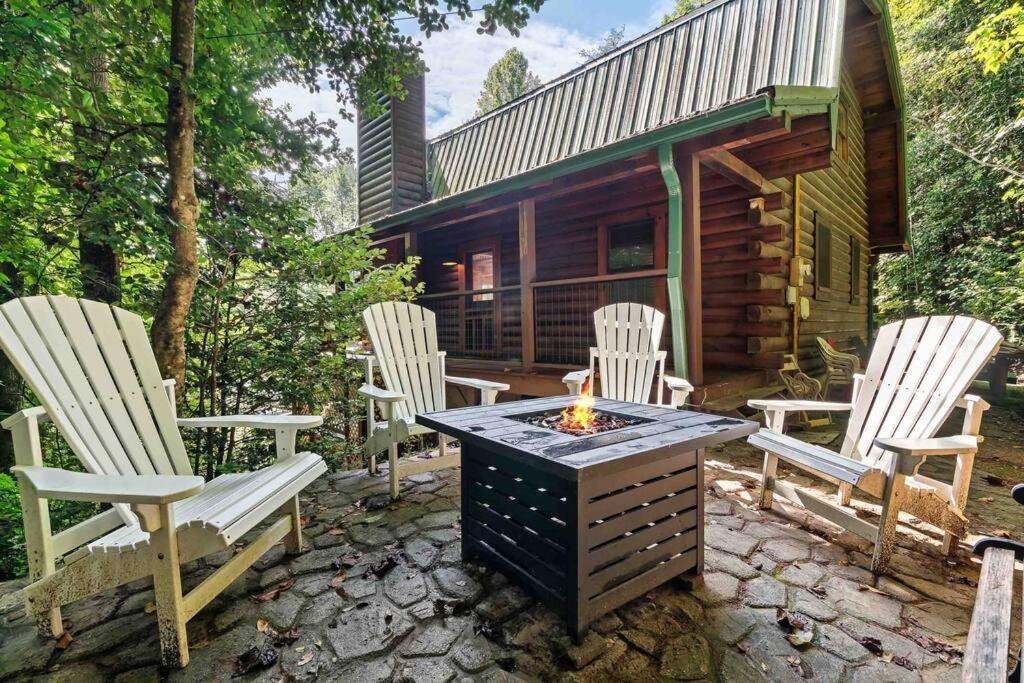 Mountain Views,king Beds, Pet Friendly, Private Retreat Holiday home