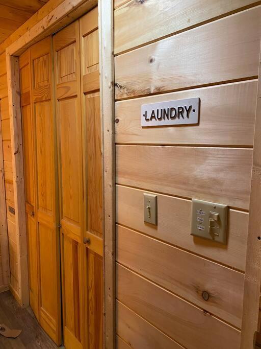 Mountain Views,king Beds, Pet Friendly, Private Retreat Holiday home Pigeon Forge
