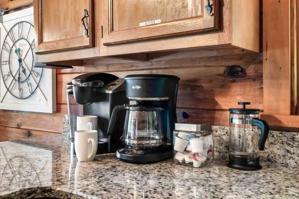 Holiday home Mountain Views,king Beds, Pet Friendly, Private Retreat Pigeon Forge