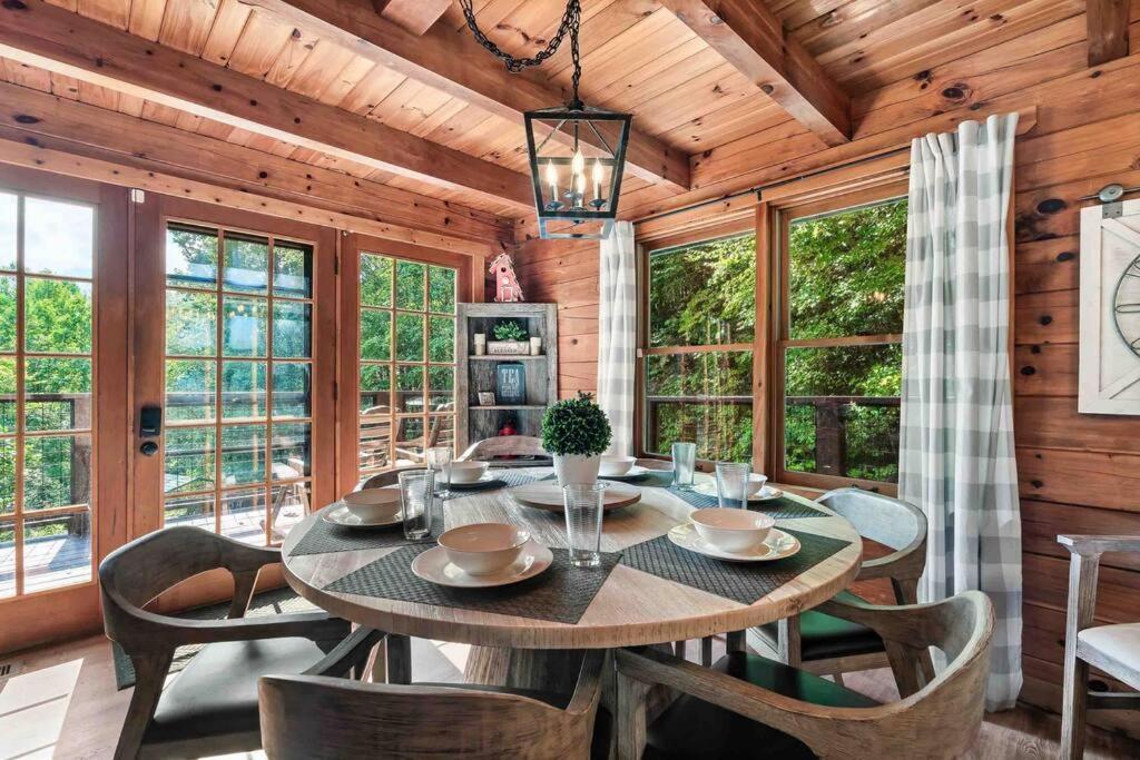 Holiday home Mountain Views,king Beds, Pet Friendly, Private Retreat Pigeon Forge