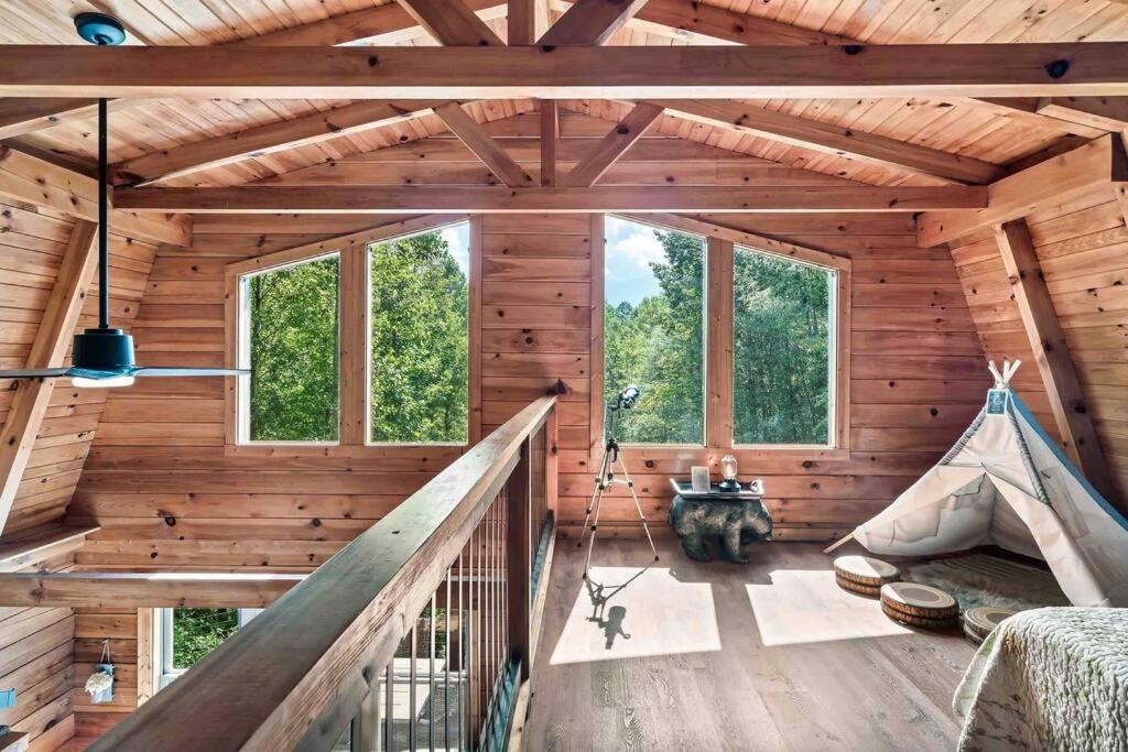Mountain Views,king Beds, Pet Friendly, Private Retreat Pigeon Forge
