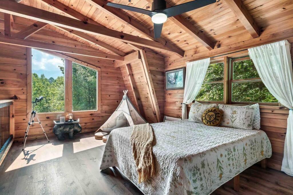 Mountain Views,king Beds, Pet Friendly, Private Retreat * Pigeon Forge