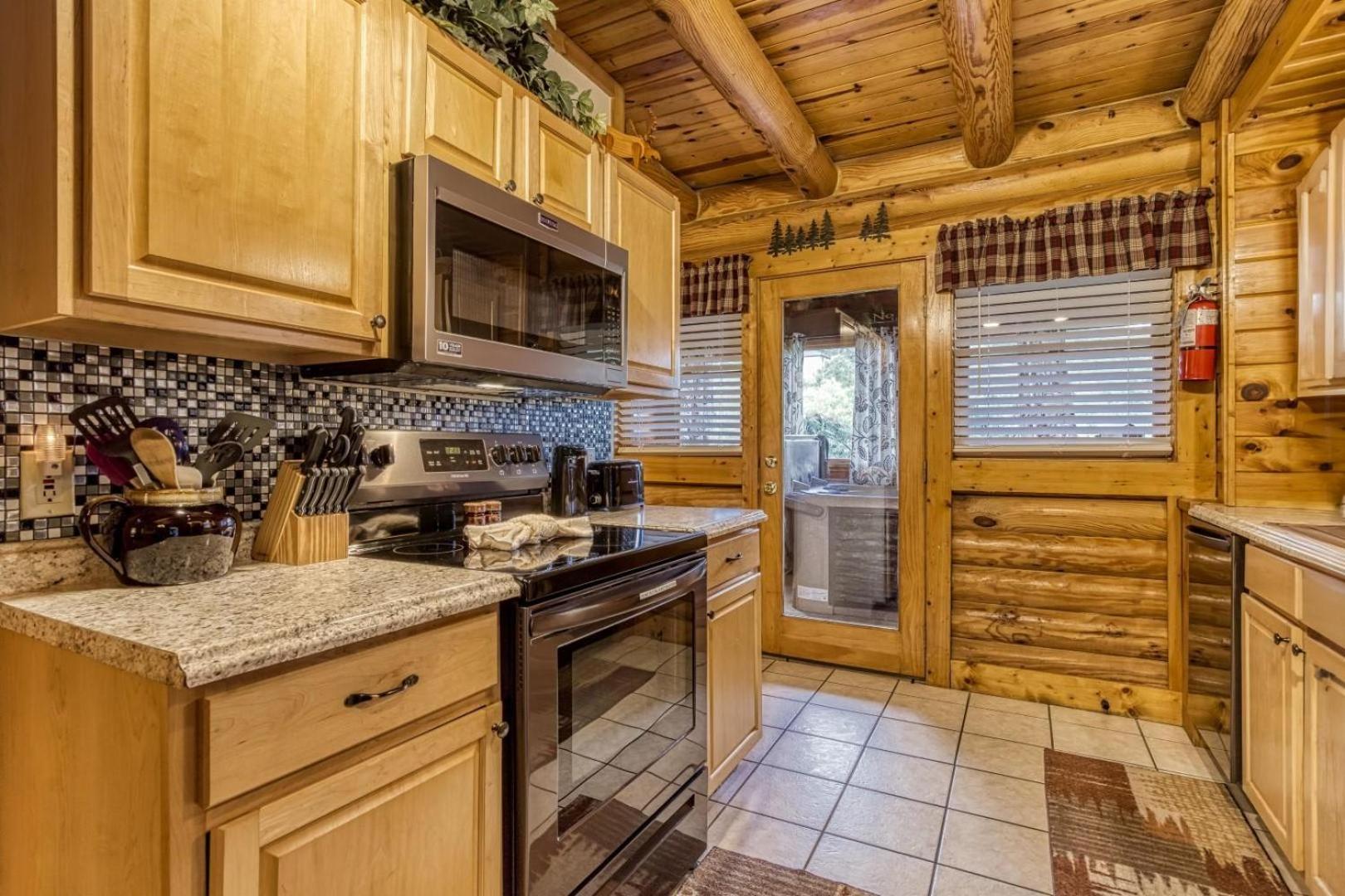 Lucky Logs #283 Holiday home *