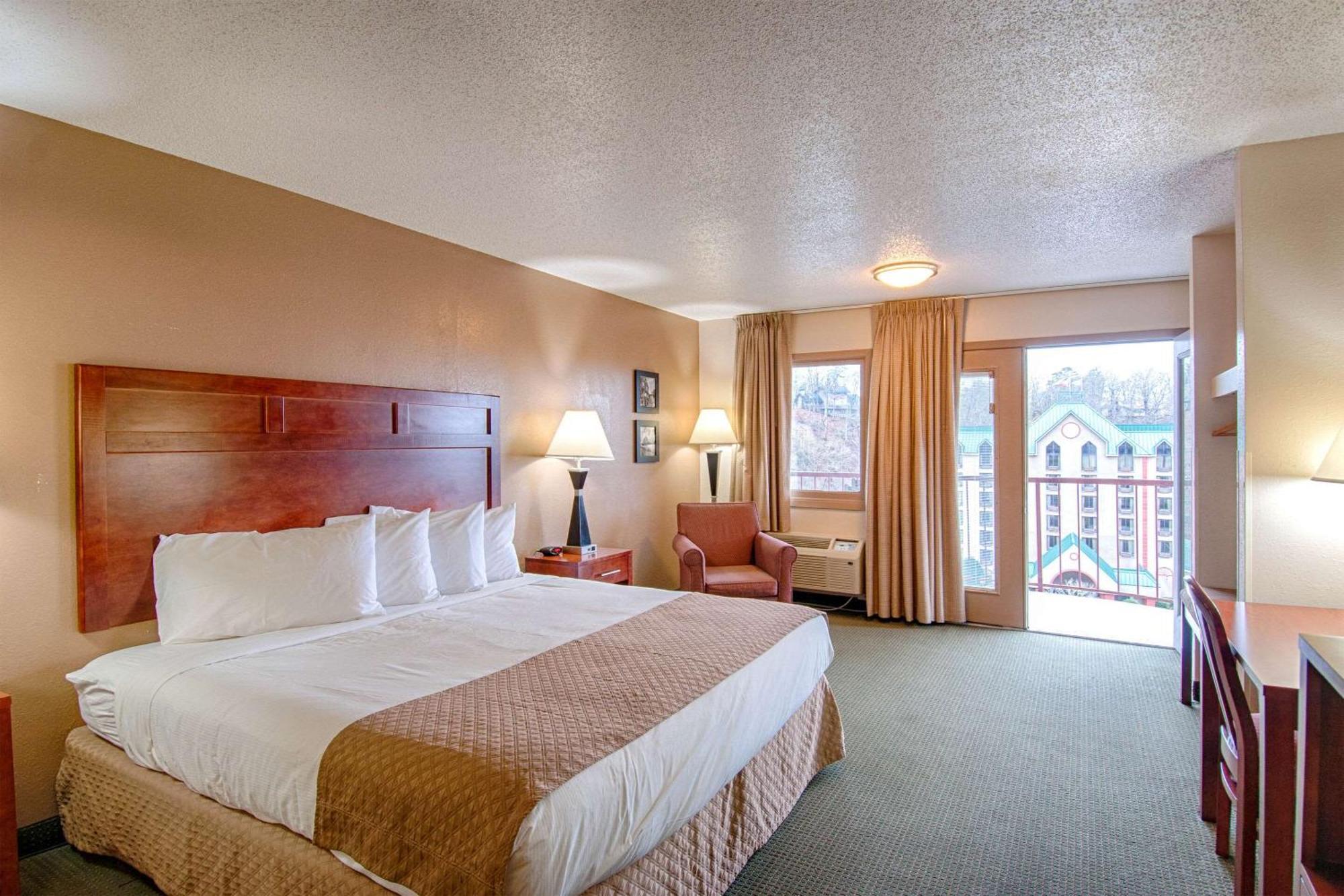 Park Tower Hotel