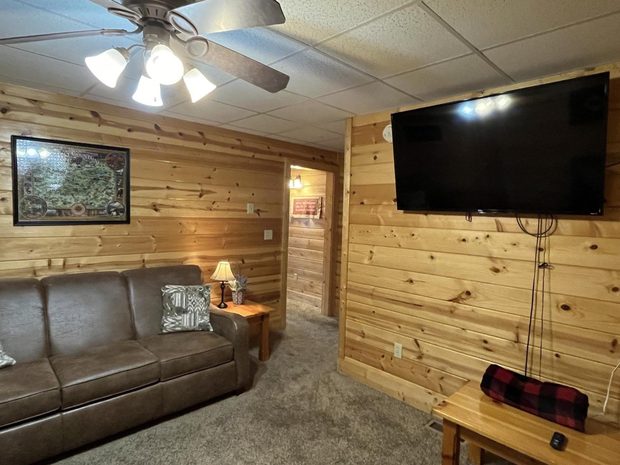 Ern860 - Cozy Bear Overlook Holiday home *