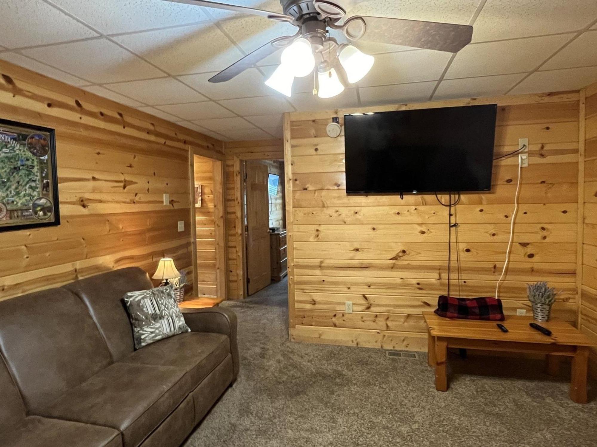 Ern860 - Cozy Bear Overlook Holiday home