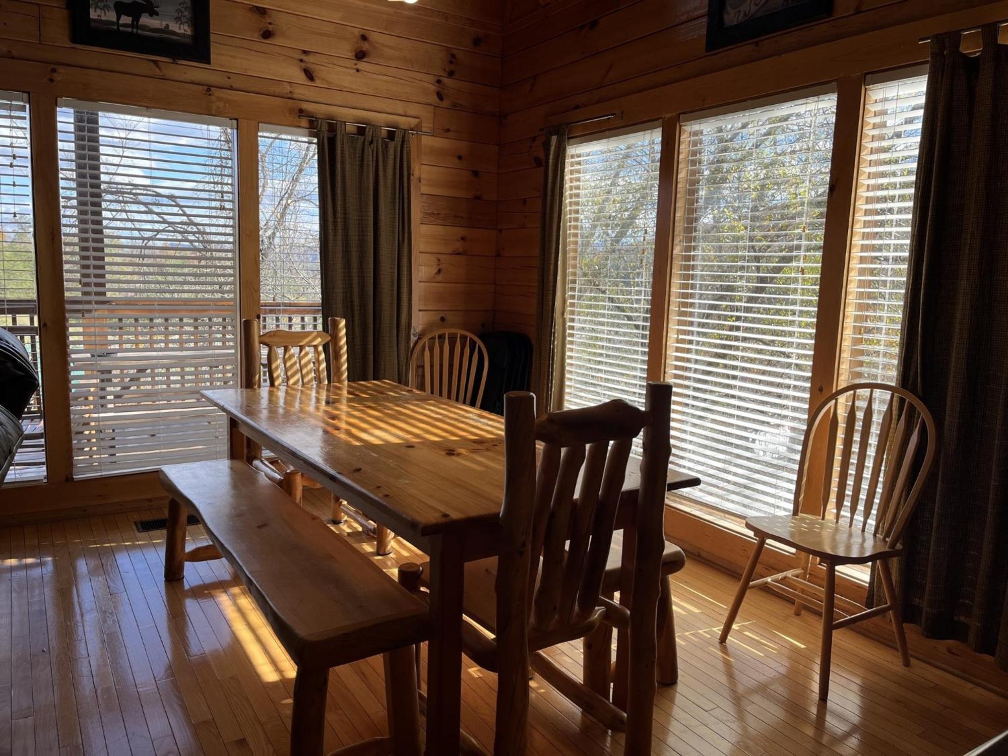 Ern860 - Cozy Bear Overlook Holiday home *