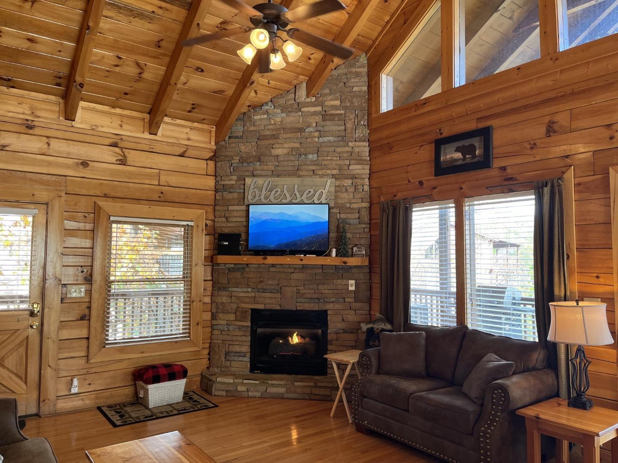 Ern860 - Cozy Bear Overlook