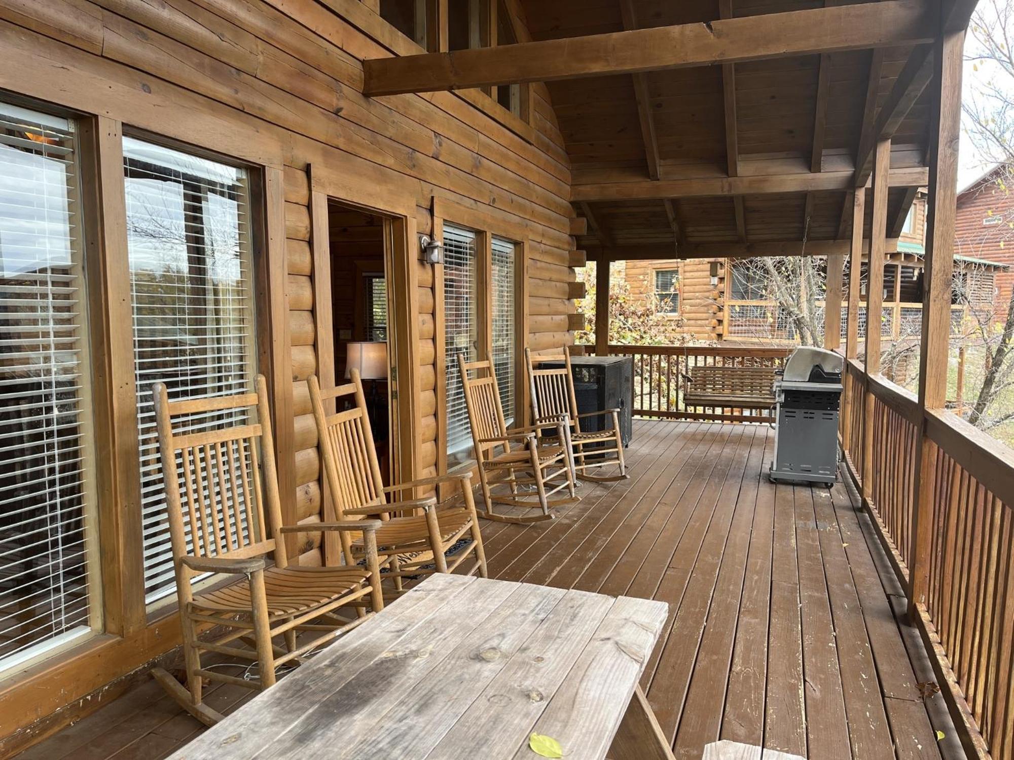 Ern860 - Cozy Bear Overlook Holiday home Pigeon Forge