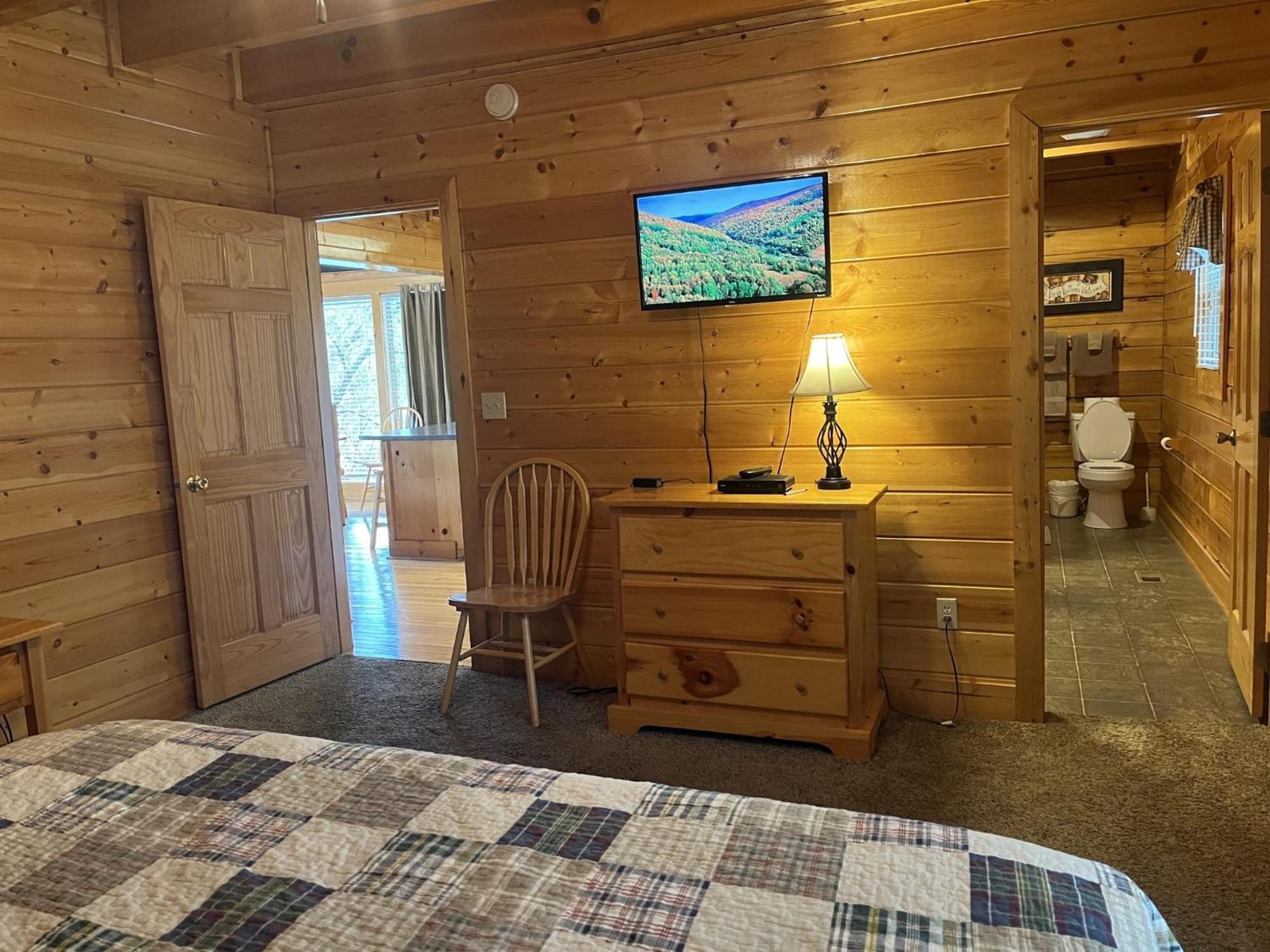 Ern860 - Cozy Bear Overlook * Pigeon Forge