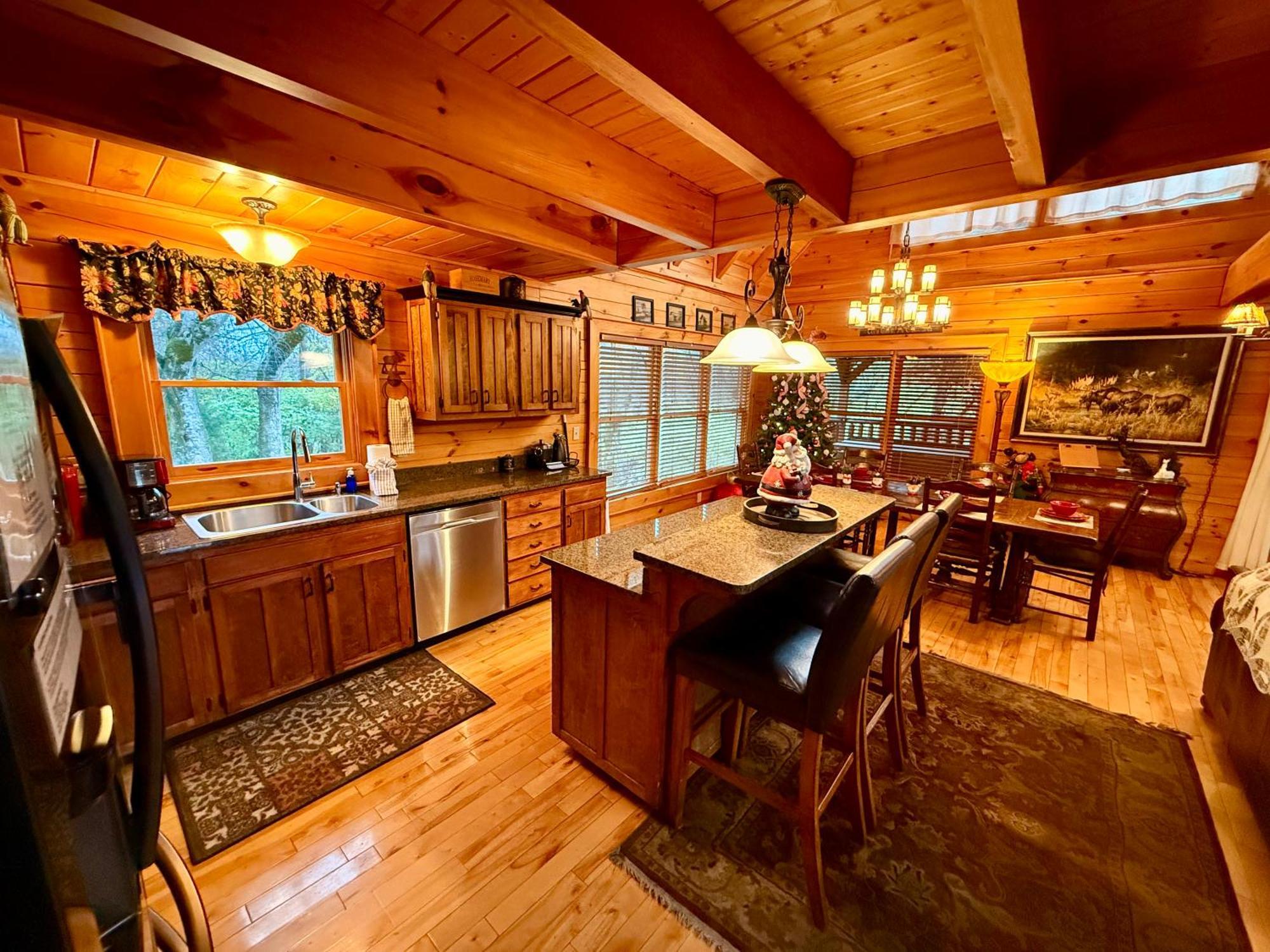 Experience Comfort And Tranquility At Mooseberry Just Minutes From Attractions Pigeon Forge