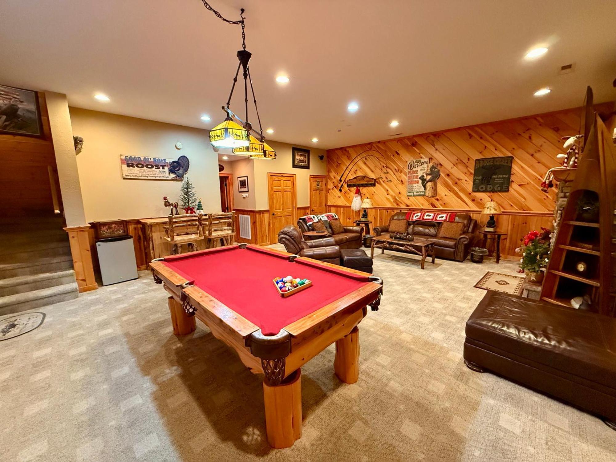Experience Comfort And Tranquility At Mooseberry Just Minutes From Attractions Holiday home