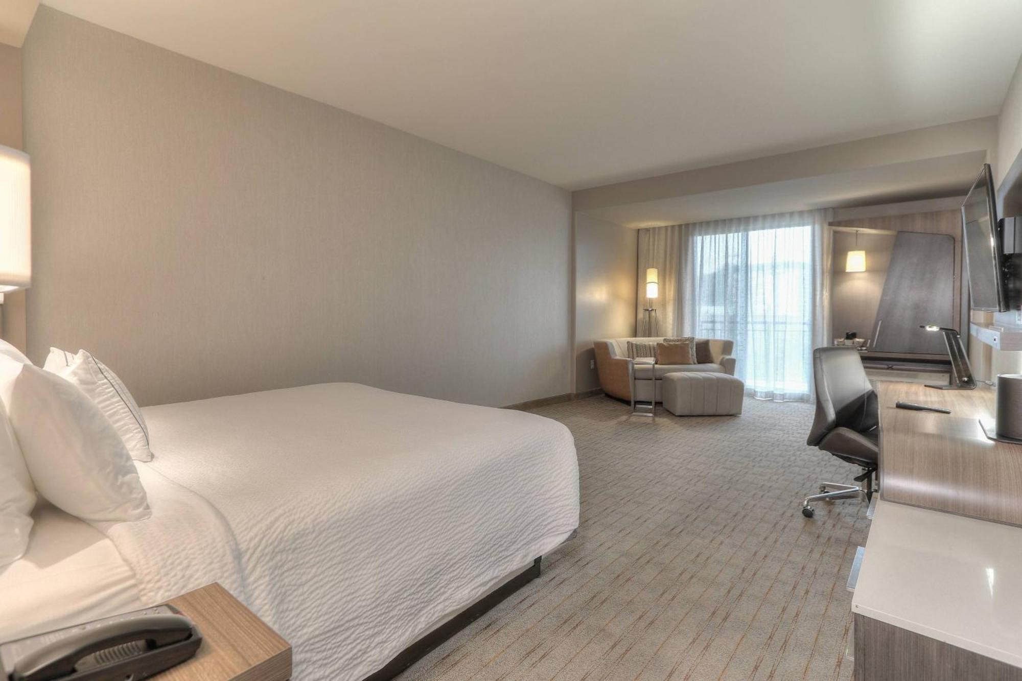 Courtyard By Marriott Pigeon Forge Pigeon Forge
