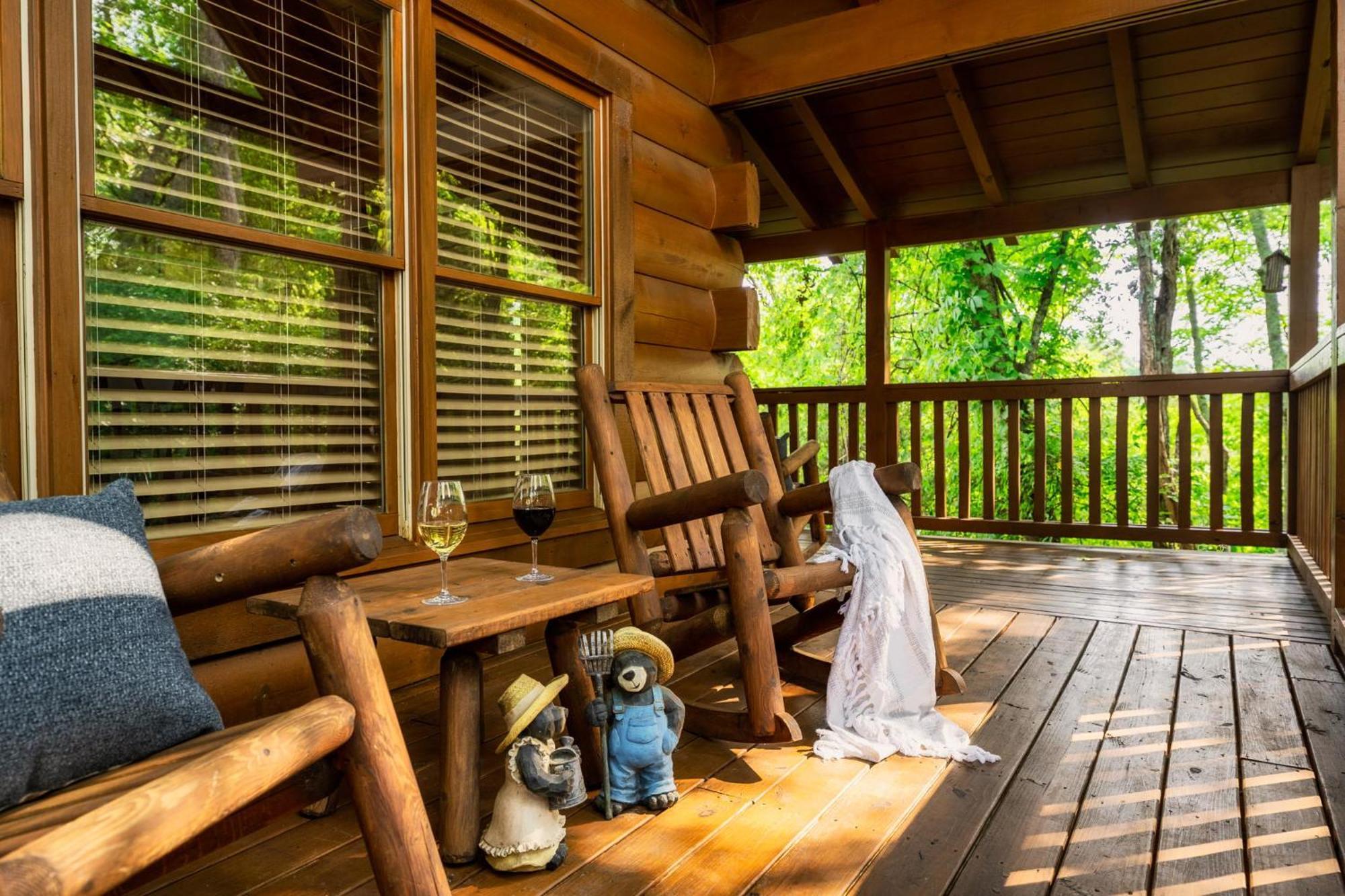 Holiday home Alpine Resort Near Dollywood, Hot Tub, Game Room, Outdoor Pool, Fast Wifi Pigeon Forge