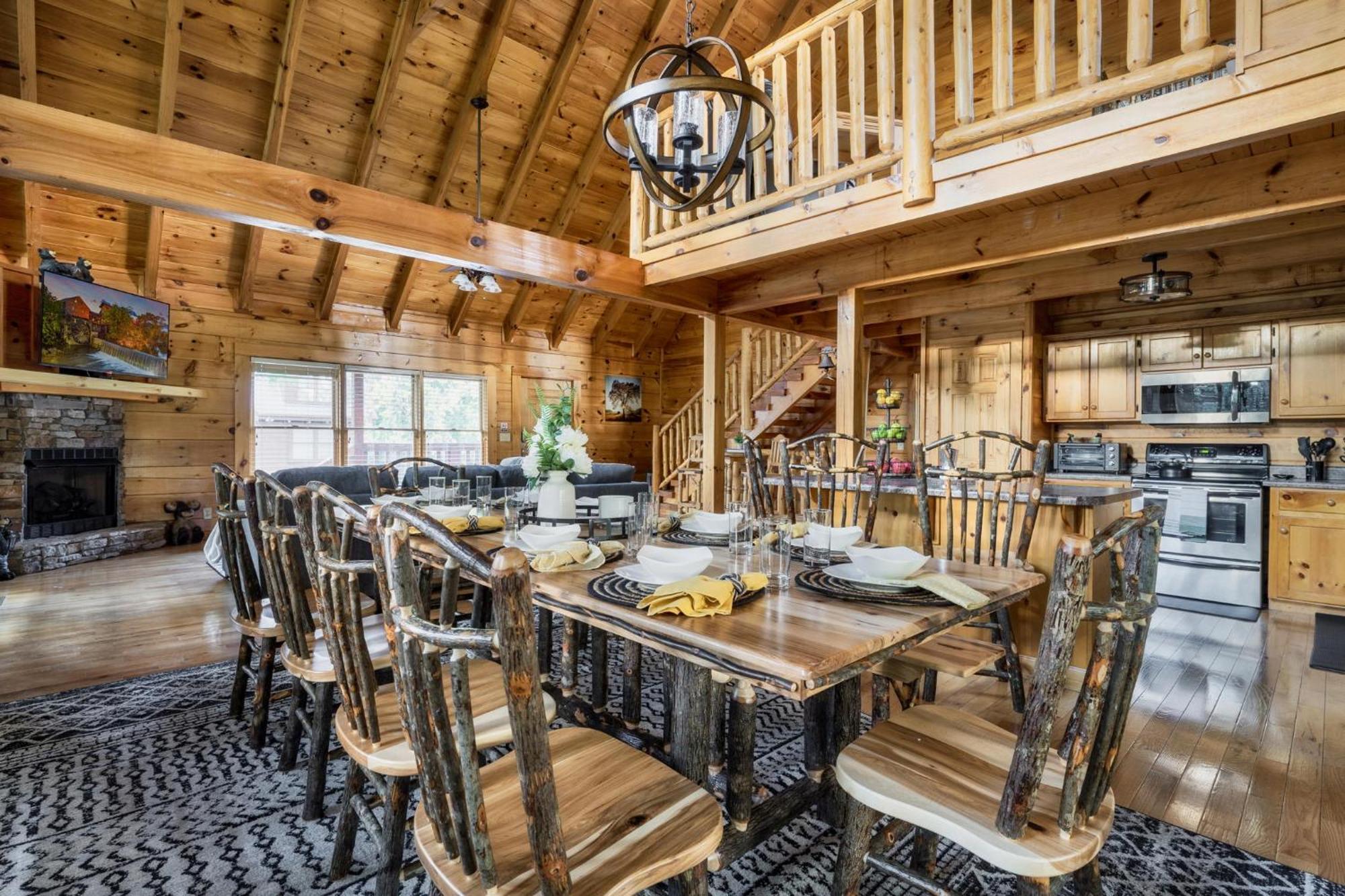 Holiday home Alpine Resort Near Dollywood, Hot Tub, Game Room, Outdoor Pool, Fast Wifi *